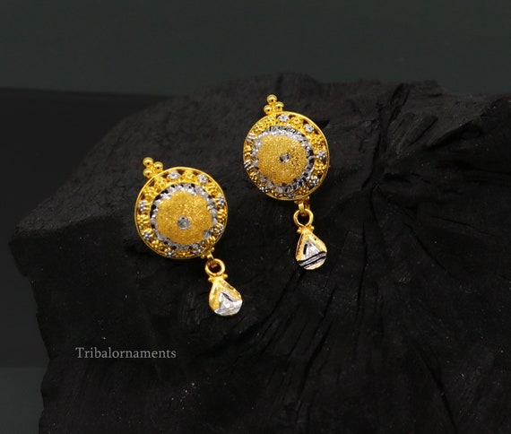 22 carat gold Fancy Latkan Earrings_030 - Prayosha