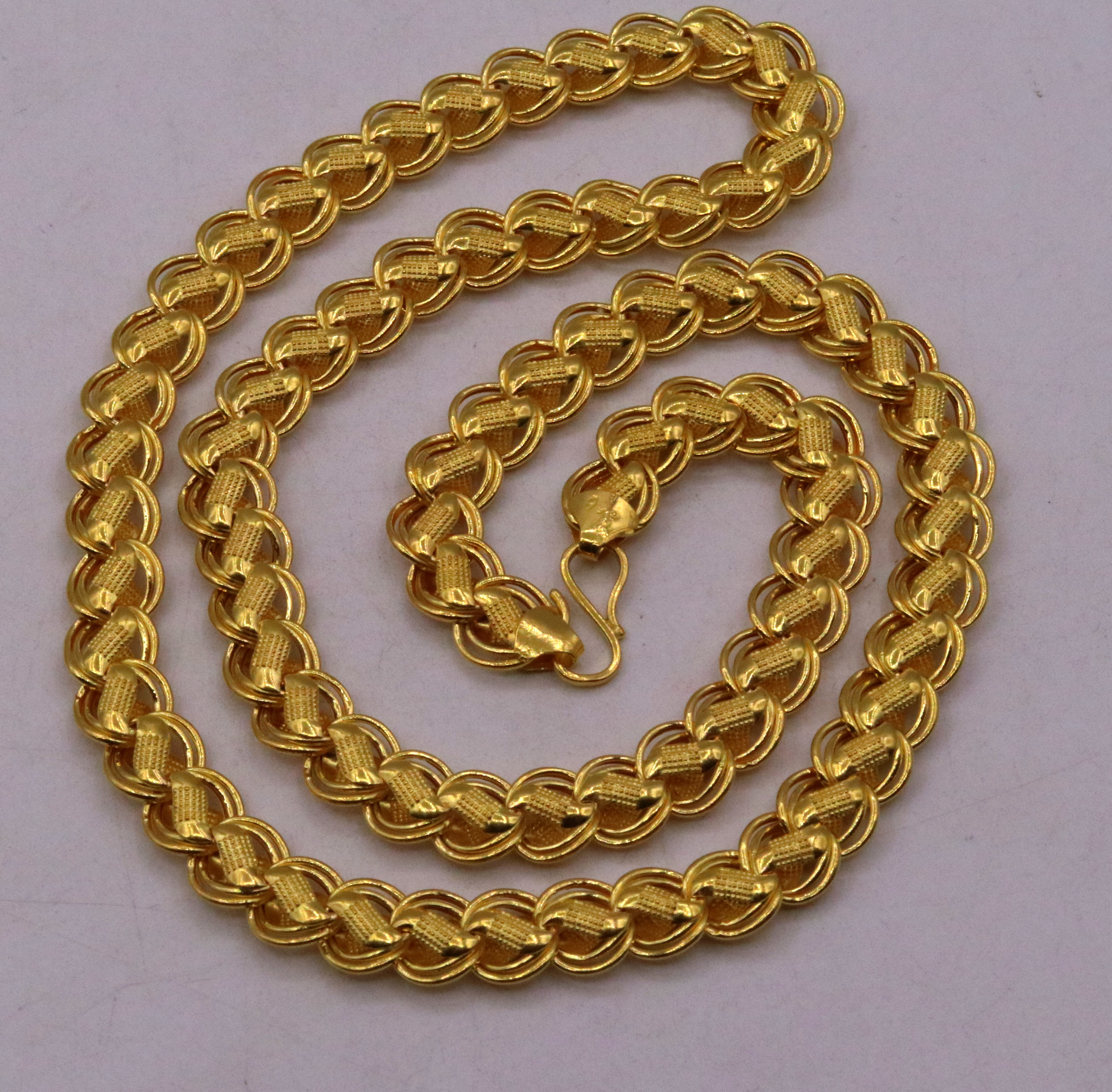 Vintage Handmade 22karat Yellow Gold Fabulous Lotus Design