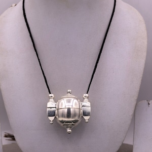 Vintage antique design rare Indian lord shiva lingam box container box sterling silver pendant jewelry from rajasthan india nsp117
