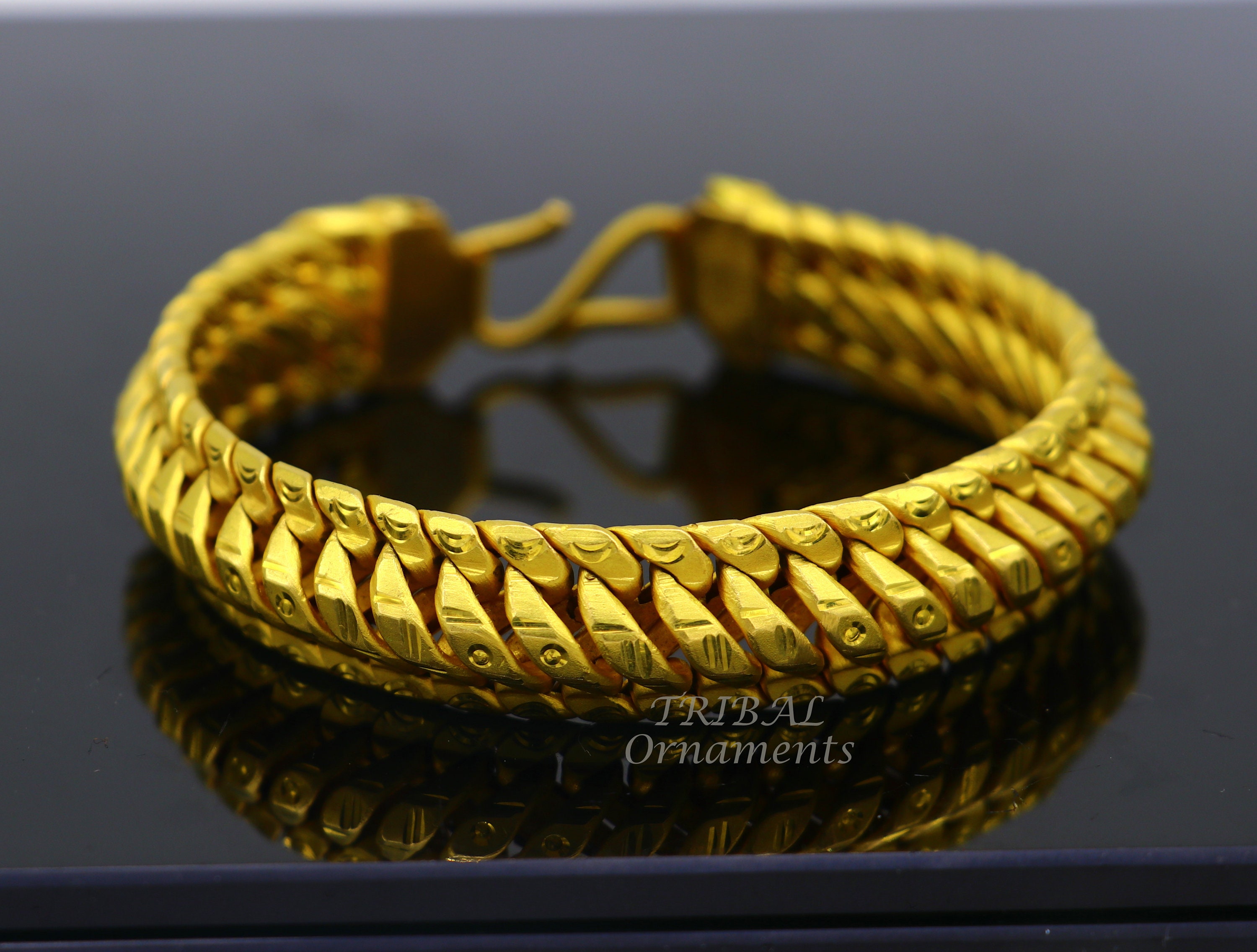 Mens gold bracelet 2024 designs with weight