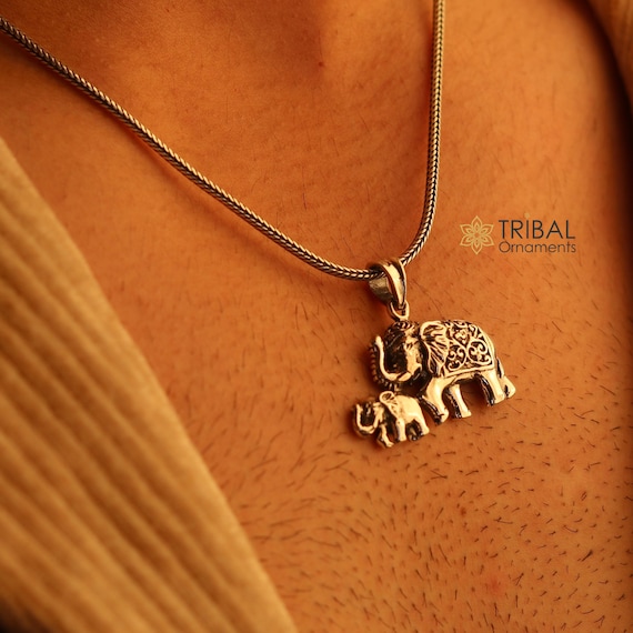 Collier Pendentif Éléphant Cristal – Ton Argent, Finition Ancienne, Neuf Avec Étiquettes