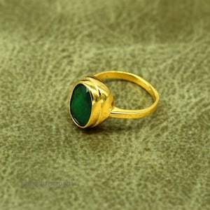 18kt or 22kt yellow gold handmade Green emerald ring band, excellent design unisex emerald ring, certified hallmarked jewelry gring33