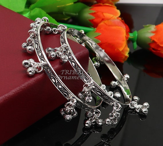 Bracciale bangle da ragazza in argento sterling in argento sterling fatto a  mano unico splendido jingling bells gocce. Fascino eccellente spose regalo  gioielli BA178 -  Italia