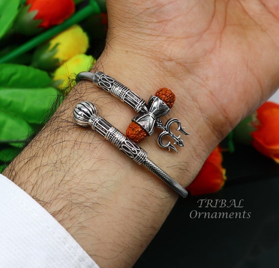 Pin by Swati Bhalerao on Mahadev | Silver anklets designs, Fancy jewellery  designs, Mens gold jewelry