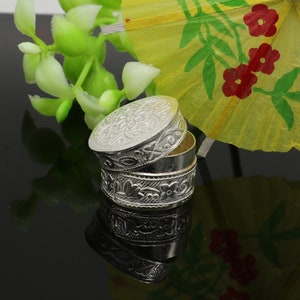 Bloem ontwerp koninklijke bruids koningin stijl 925 sterling zilveren snuisterij doos, container doos, kleine sieraden doos, Vermiljoen bruidskunst stb138