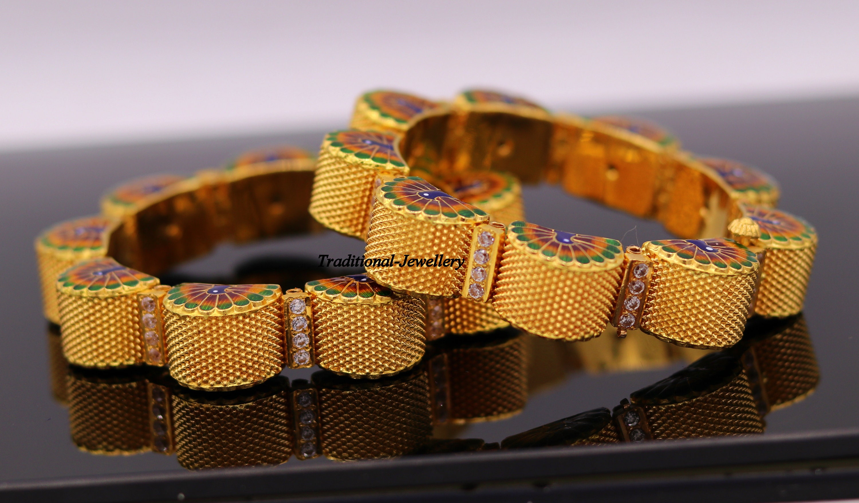 Gold on sale gajra bangles