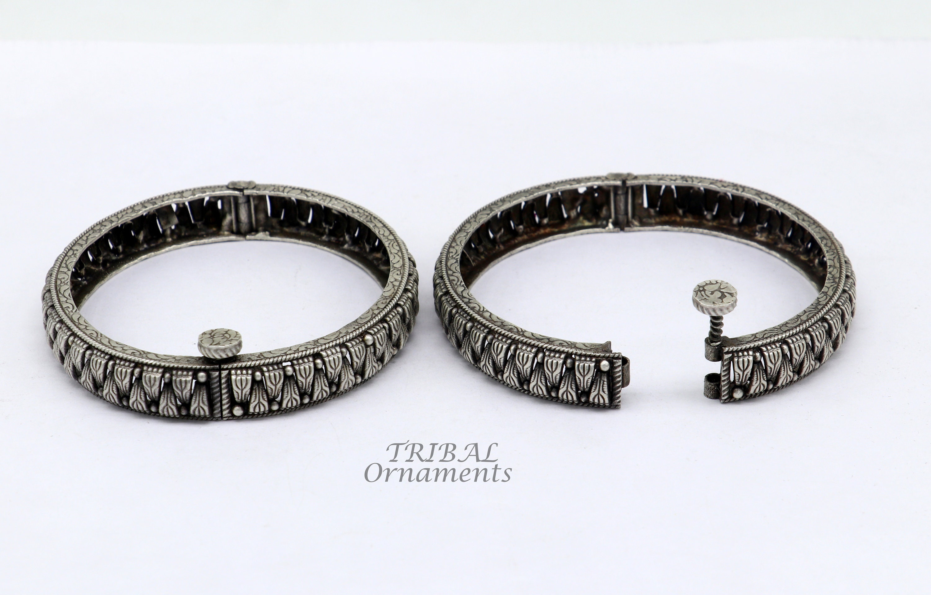ピーテルサイト　エスニックトライバルヴィンテージバングル ピーテルサイトエスニックトライバルヴィンテージバングル
