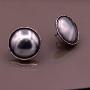 Vintage design 925 sterling silver plain style handmade round design fabulous Stud earrings tribal jewelry from Rajasthan india  s523