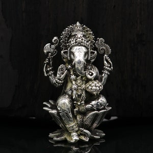 925 Sterling silver Lord Ganesh Idol, Pooja Articles, Silver Idols Figurine, handcrafted Lord Ganesh statue sculpture Diwali puja gift su213