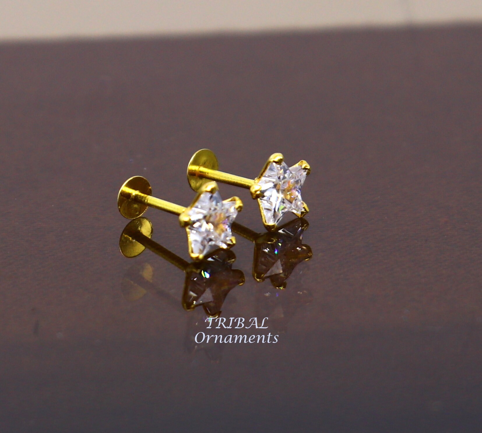 5mm 18kt Yellow Gold Handmade Single Cubic Zircon Stone Back 5mm 18kt Yellow Gold Handmade Single Cubic Zircon Stone Back