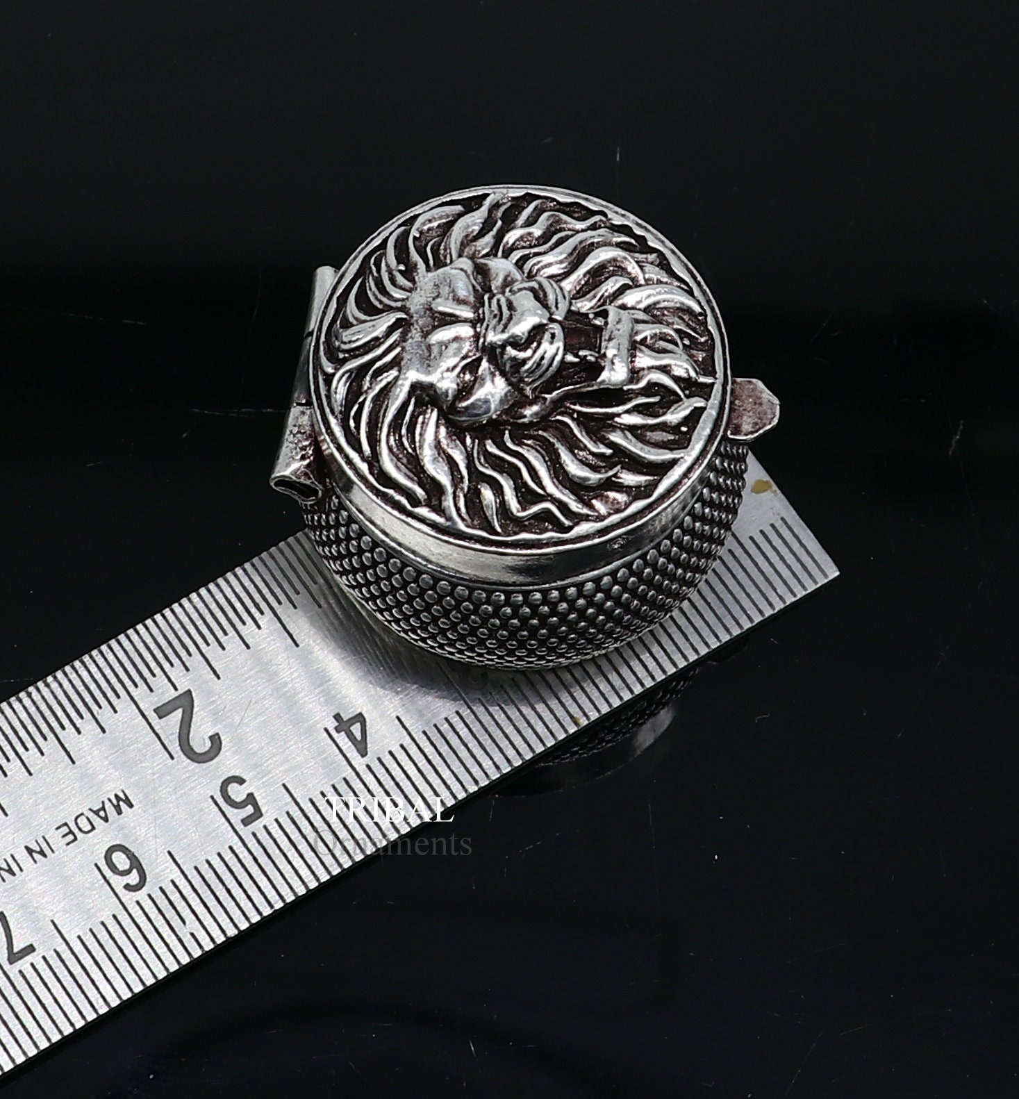 Vintage Lion Design Sterling Silver Handmade Trinket Box
