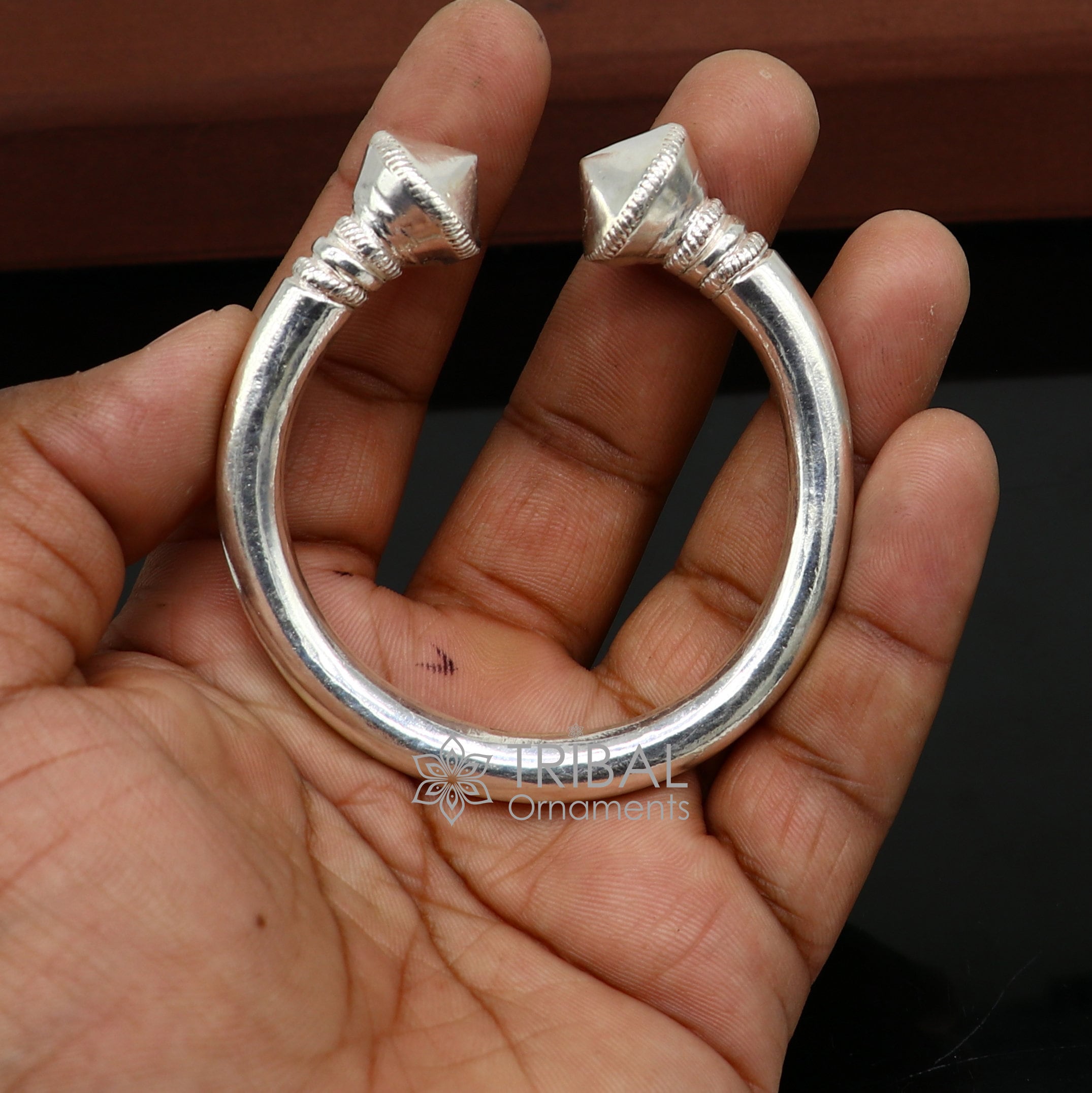 925 Sterling Silver Solid Open Face Adjustable Heavy Kada 925 Sterling Silver Solid Open Face Adjustable Heavy Kada
