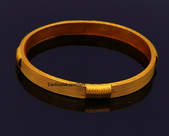 Gold anniversary deals bracelet