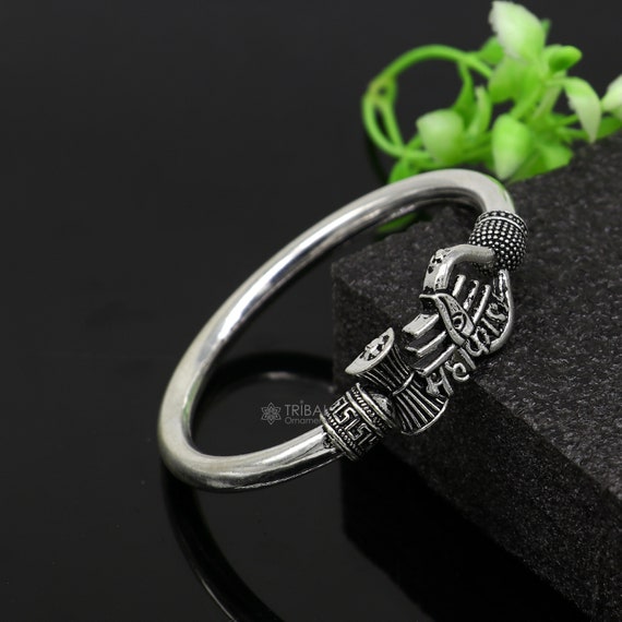 Buy YouBella Jewellery Celebrity Inspired Bracelet Online At Best Price @  Tata CLiQ