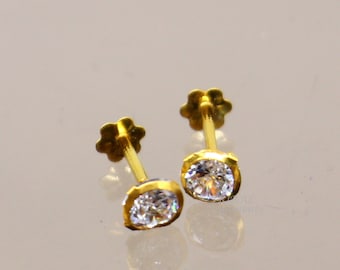 4mm 18k Yellow Gold Handmade Fabulous Cubic Zircon Stone 4mm 18k Yellow Gold Handmade Fabulous Cubic Zircon Stone