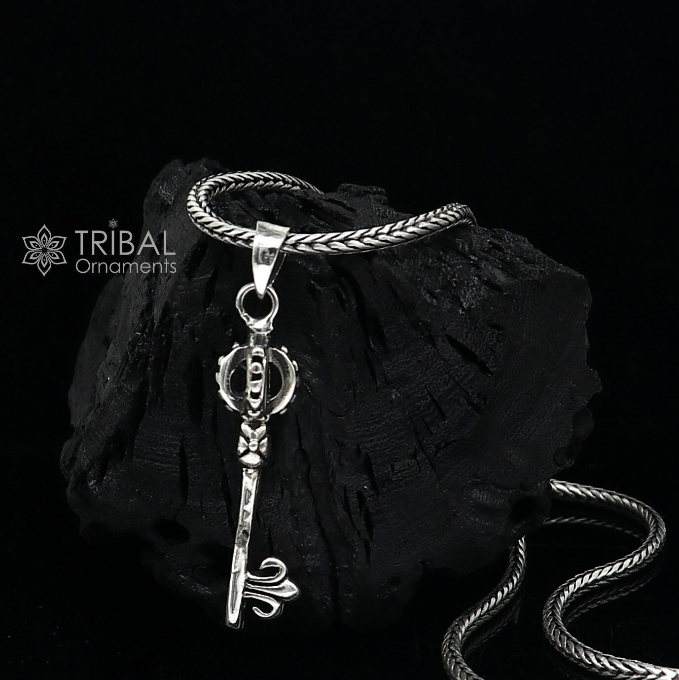 SILVER KEY CHAIN  TRIBAL ORNAMENTS