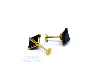5mm 18kt Yellow Gold Handmade Single Black Stone Back Screw 5mm 18kt Yellow Gold Handmade Single Black Stone Back Screw