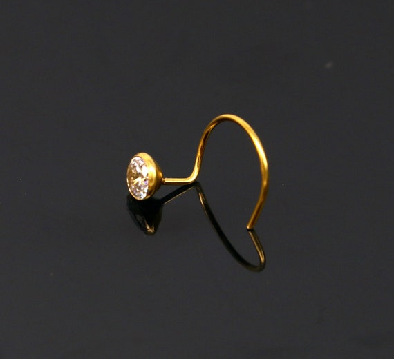 Single stone nose pin clearance designs