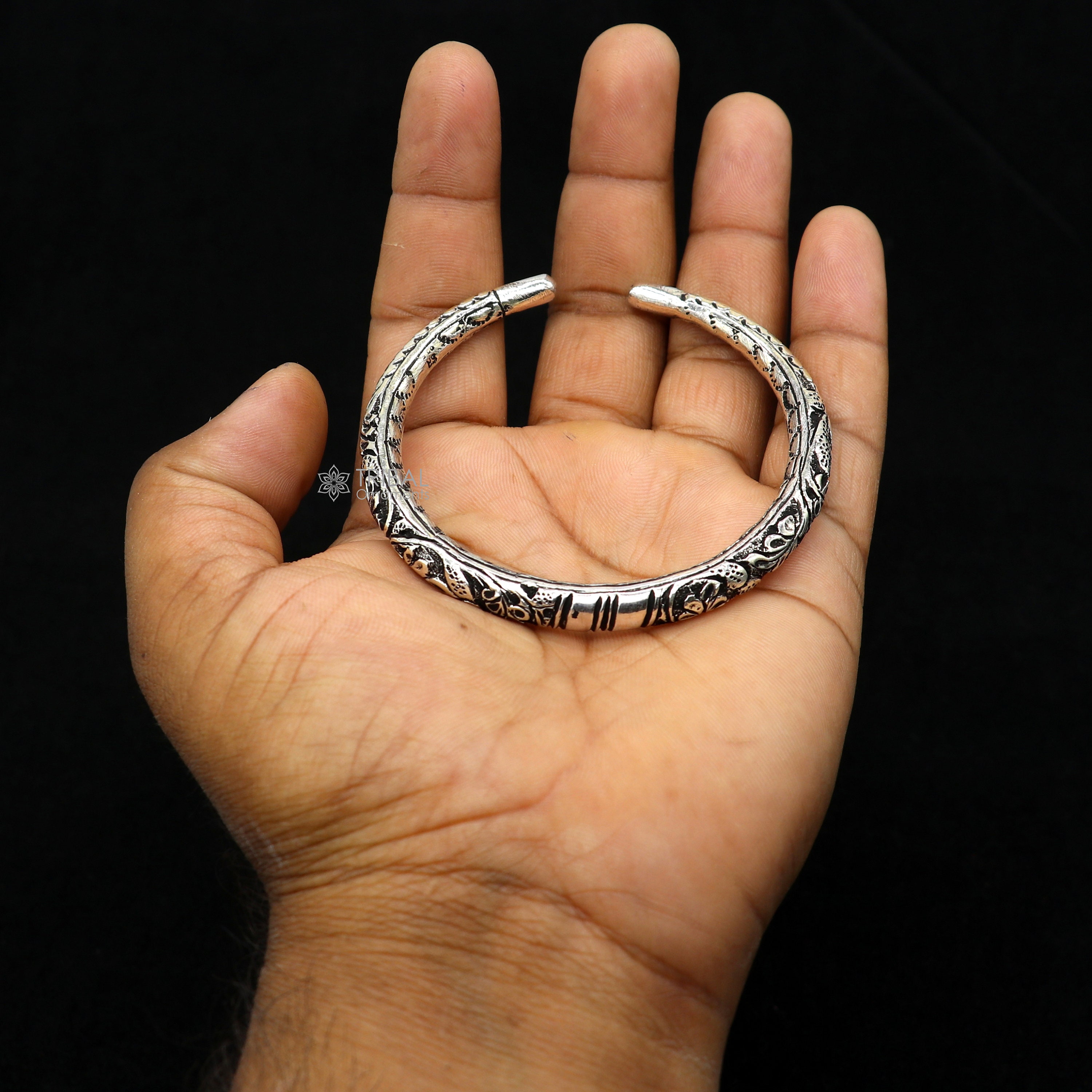 925 Sterling Silver Handmade Fabulous Chitai Work Bangle 925 Sterling Silver Handmade Fabulous Chitai Work Bangle
