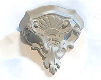 Corbel Wall Sconce in Very Nice Vintage Condition with FREE SHIPPING