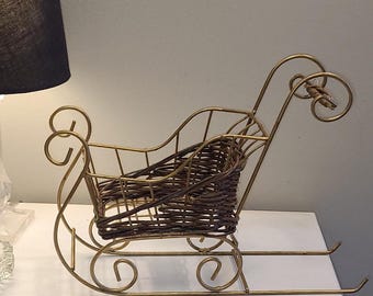Vintage Gold Metal & Brown Wicker Sleigh: Rustic Christmas Ornament for Holiday Home Decor
