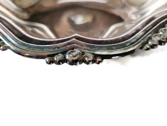 Vintage Oneida USA Silver-plated Bowl: Elegant Serving Dish