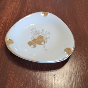 Vintage White & Gold Wedding Bells Ceramic Ashtray - Small Decorative Trinket Dish for Rings and Candles