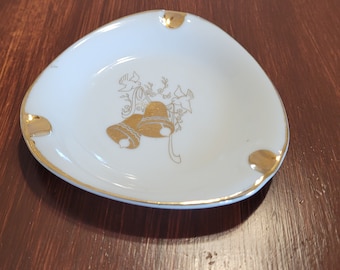 Vintage Wedding Bells Ceramic Ashtray White Gold Trinket Dish Tobacciana Collectible Decor
