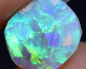 1,65 karaat Lightning Ridge Dark Opal Rough