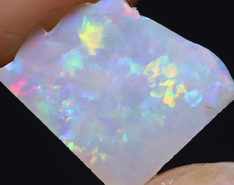 2,15 karaat Lightning Ridge Dark Opal Rough