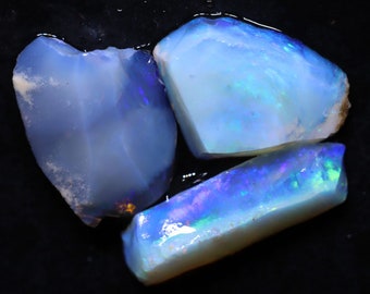4.99 carats Mintabie Opal Rough Parcel