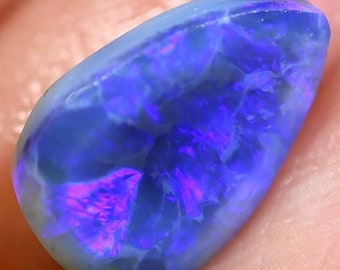 2,28 karaat N5 Lightning Ridge Dark Opal Rub