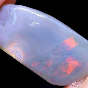 2.26 carats N5 Lightning Ridge Dark Opal Rough