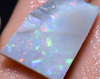 5,65 karaat Lightning Ridge Dark Opal Rough