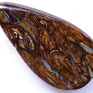 10.60 Carats Koroit Opal Cut Stone