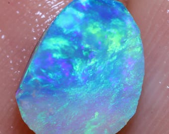 1,20 karaat Lightning Ridge Dark Opal Rough