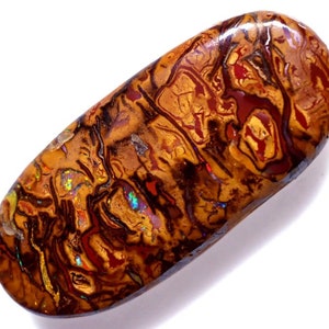 9.53 carats Koroit Opal Cut Stone