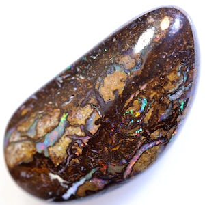 15.55 Carats Koroit Opal Cut Stone