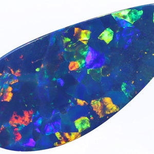 13.55 carats Opal Doublet Stone