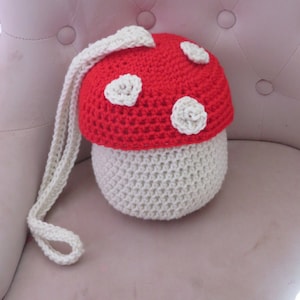 Unique crochet mushroom bag, crossbody bag, crystal pouch, Cottagecore, Sister Gift