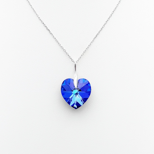 Collier pendentif coeur en cristal de Swarovski bleu violet, crystal heliotrope, sur bélière et chaîne en argent 925