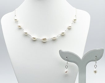 White freshwater pearl wedding jewelry set in 925 sterling silver, freshwater pearl necklace, freshwater pearl earrings, white pearls
