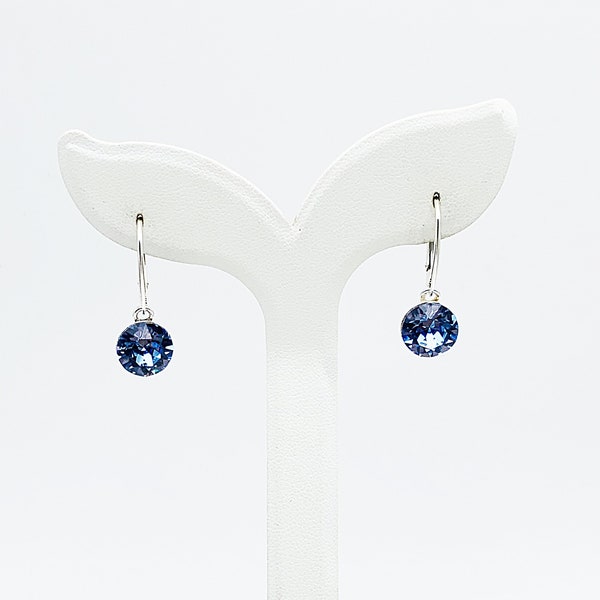 Boucles d'oreilles pierres rondes en cristal Swarovski bleu clair, light sapphire, sur support et dormeuses en argent 925