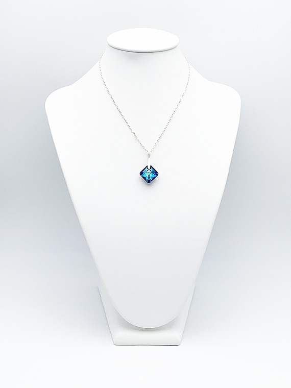 Swarovski Jewelry Bermuda Blue Swarovski Crystal Diamond Stone Pendant Necklace