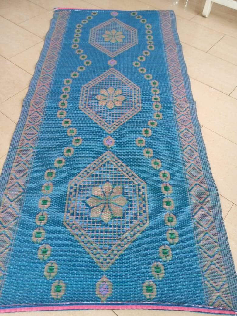 Tapis Plastique Africain