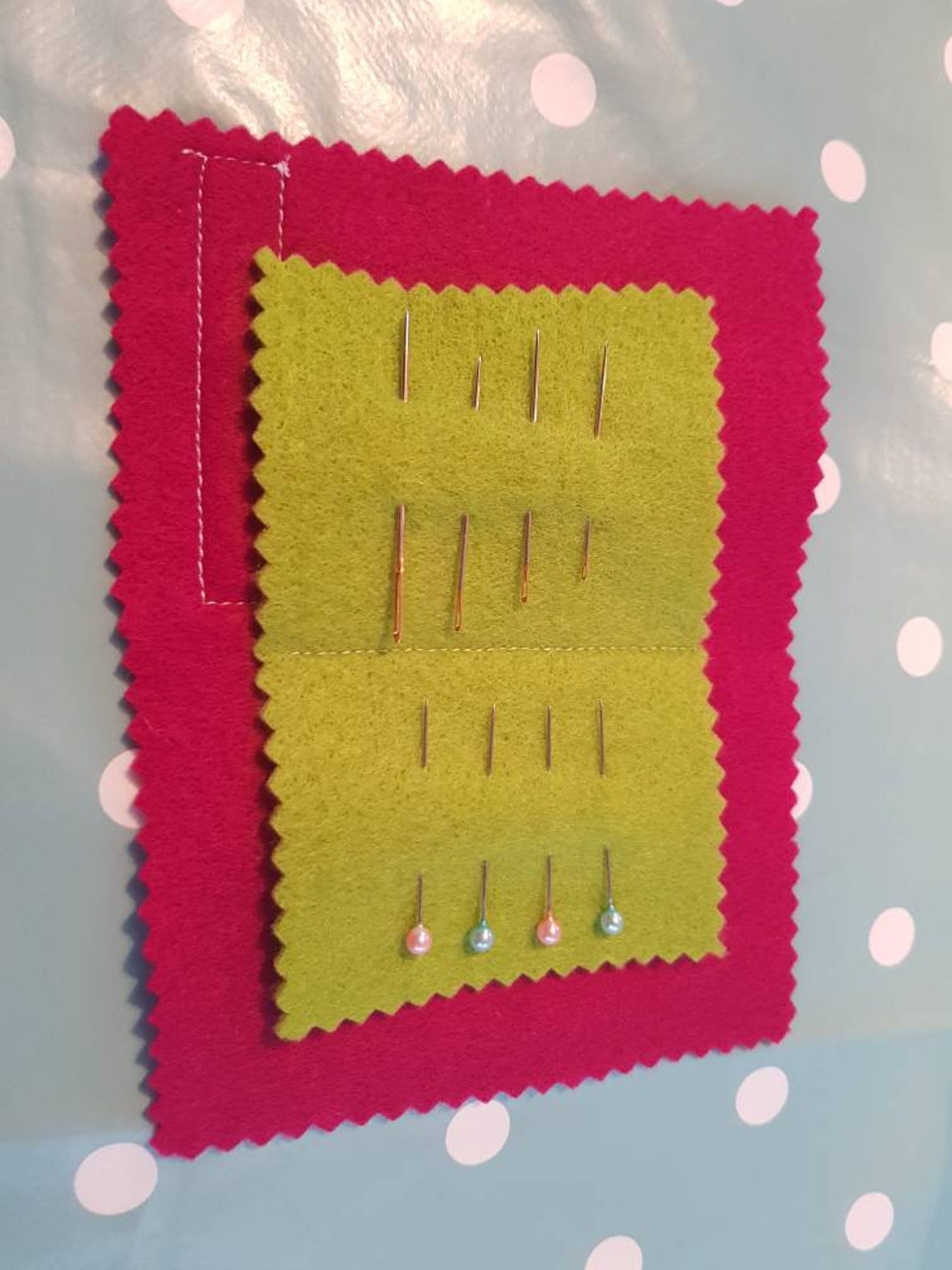 Hand made pin and needle holder. Perfect sewing or craft Etsy.de