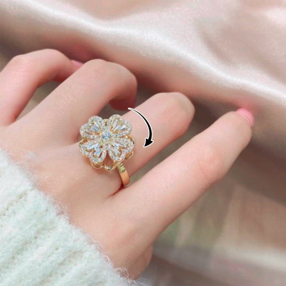 Happy Anxiety|women's Crystal Flower Spinner Ring - Stress Relief Anxiety  Wedding Band