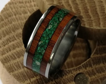 Unique handmade titanium and Santos Rosewood ring with Malachite, Aventurine and Peridot inlay.