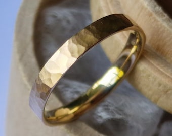 Hammered gold ring. Handmade, customizable.