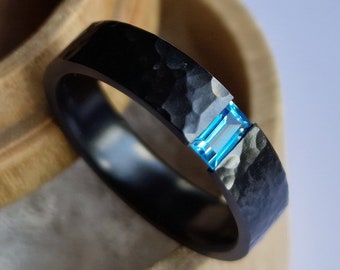 Black zirconium tension ring with diamond cut Stone setting. Hammered finish. Handmade and customizable.